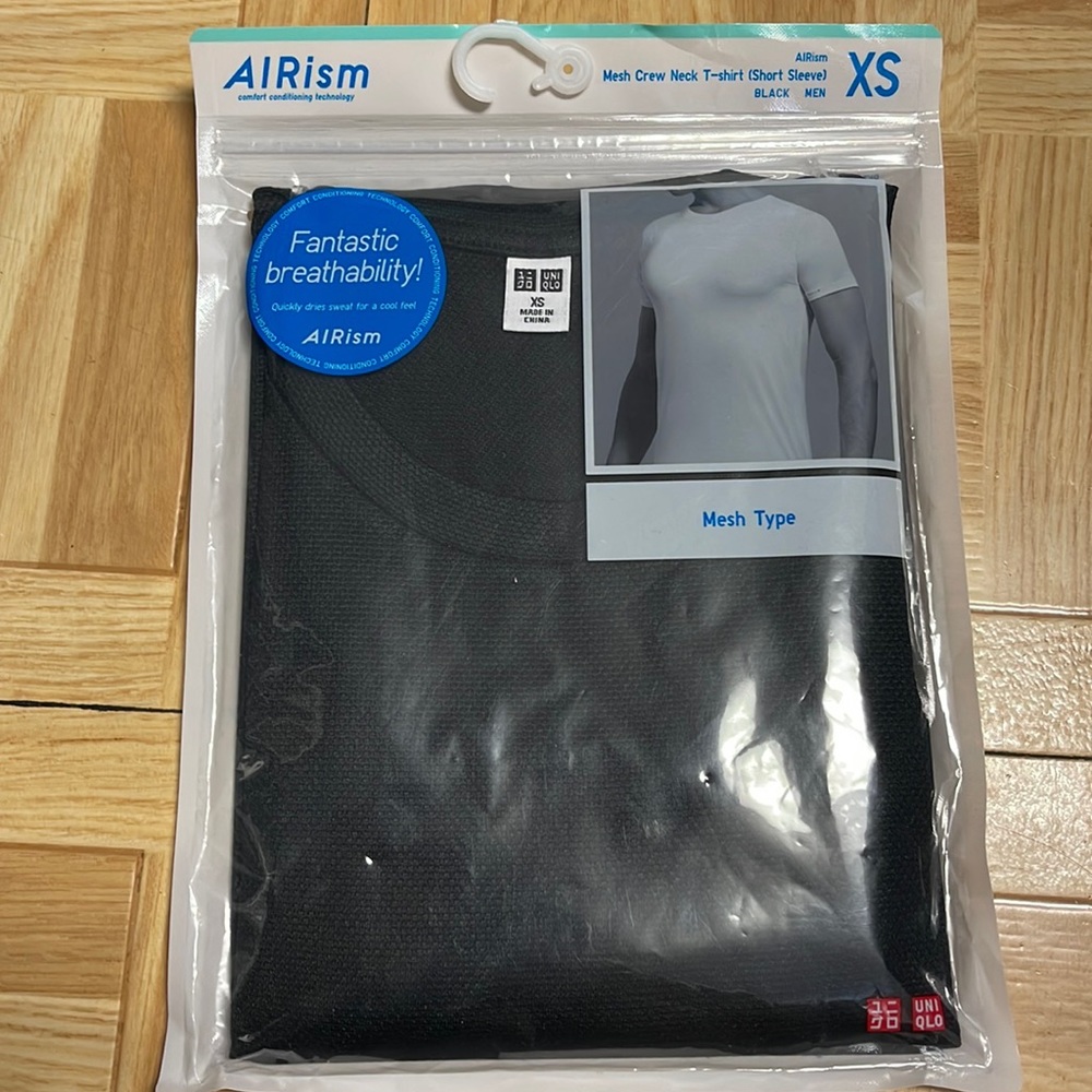Uniqlo airism mesh crew neck t shirt